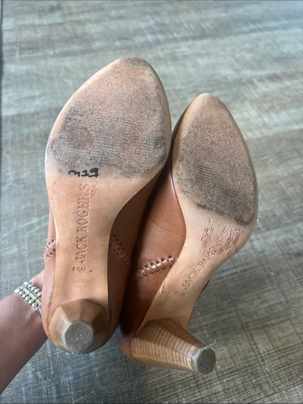 Jack Rogers Gallant Leather Brown Close Toe Pumps size 6.5 - Picture 10 of 11